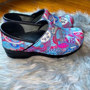 Dansko size 39 with box